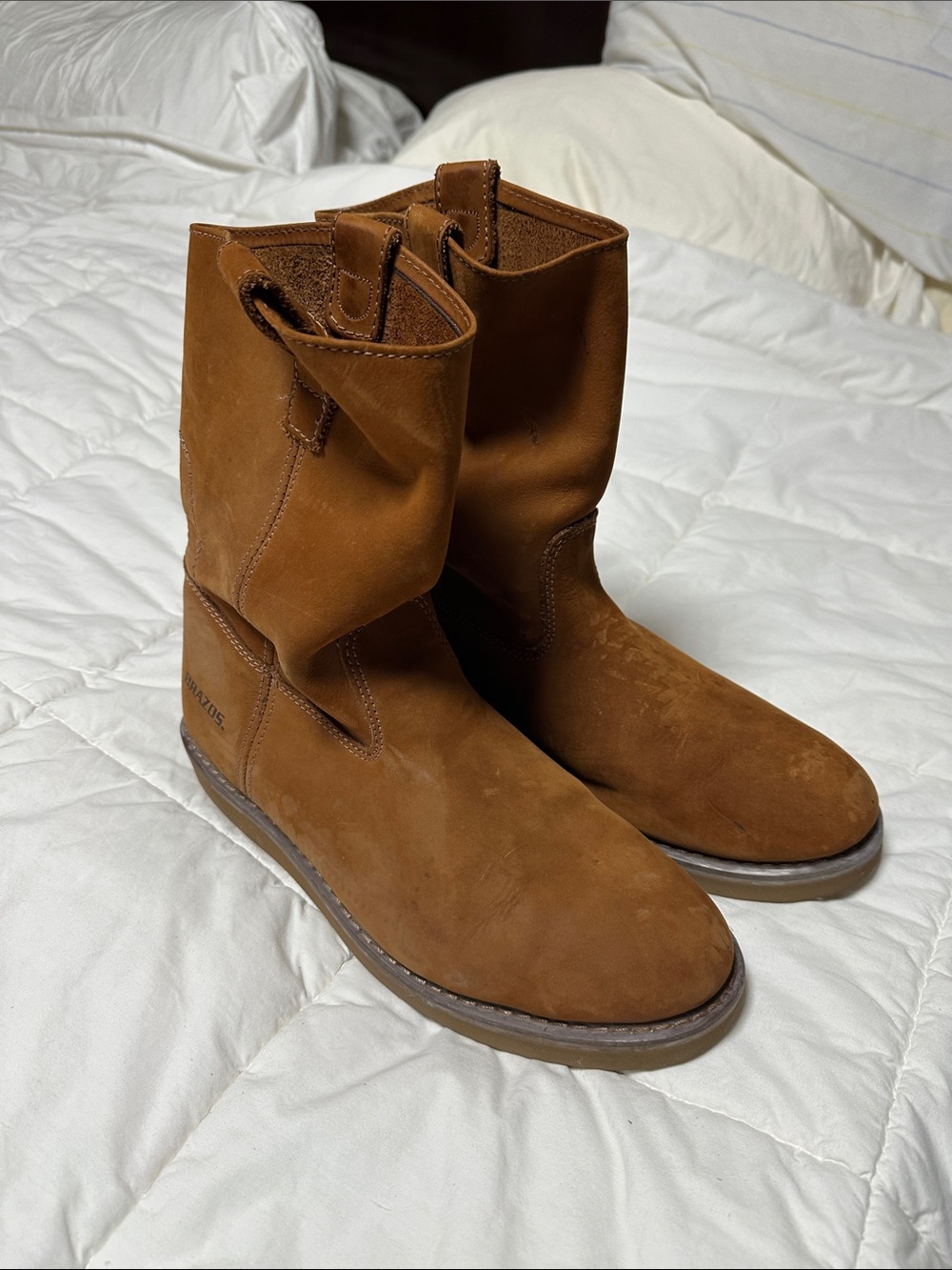 Men’s Suede Pull-On Boots in Chestnut Brown